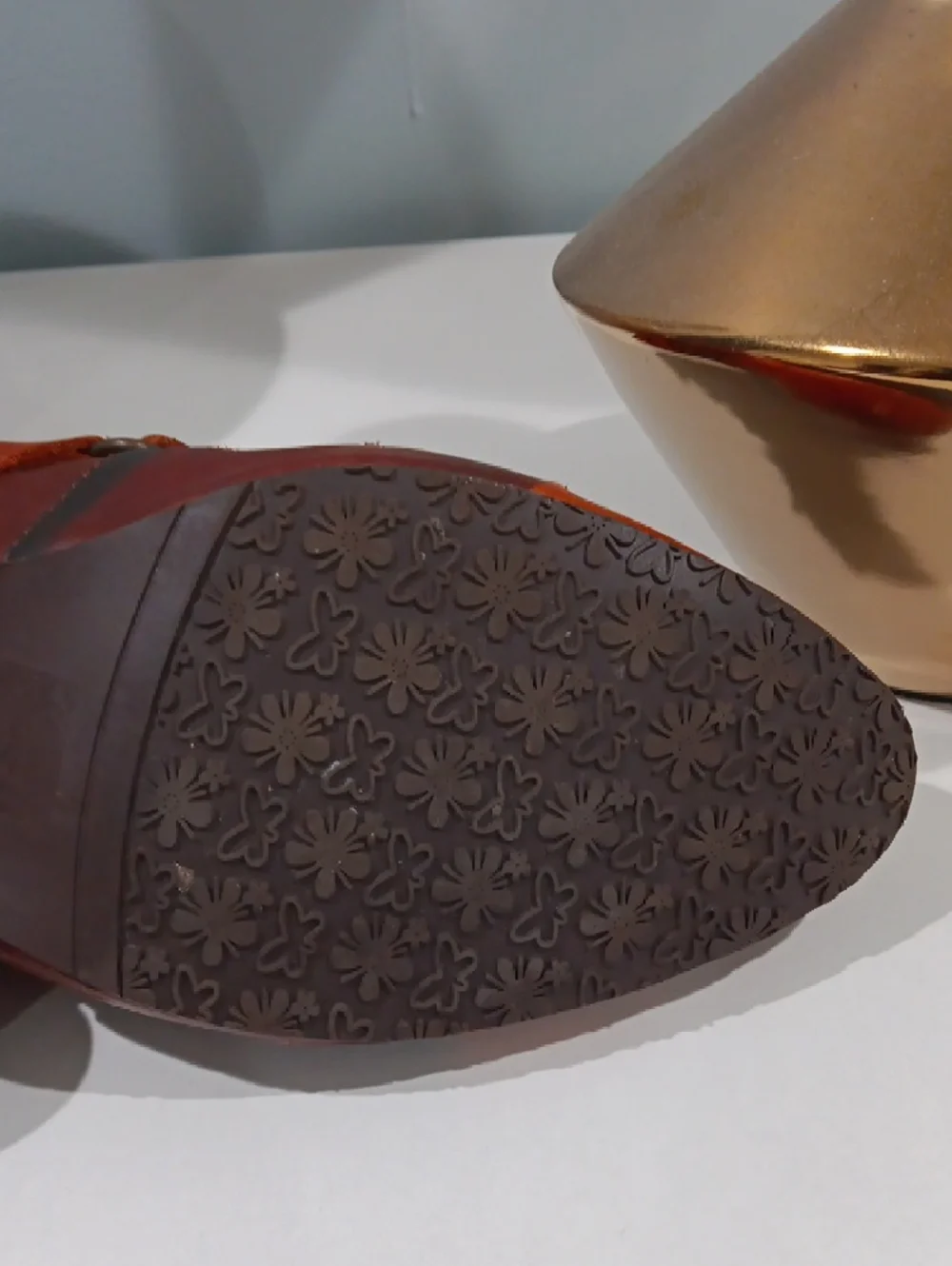 L'ATISTE Two-Tone Brown and Orange Leather Block Heel Pumps - Picture 2 of 5